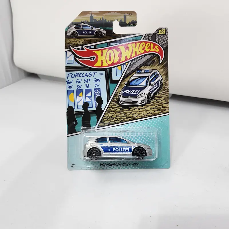 Volkswagen Golf Mk7 * Silver * Hot Wheels Comics & Cops 1