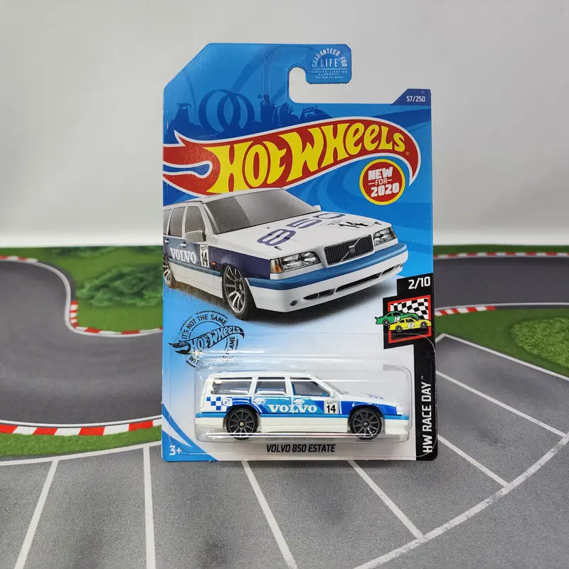 Volvo 850 Estate #57 * White * 2020 Hot Wheels * New Model 1