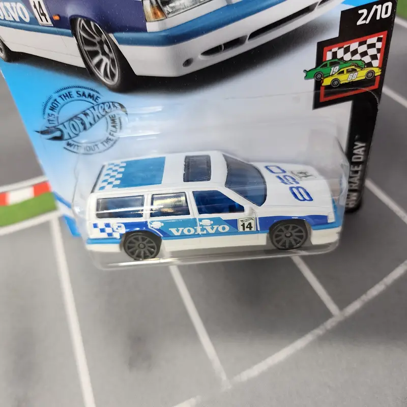 Volvo 850 Estate #57 * White * 2020 Hot Wheels * New Model 2