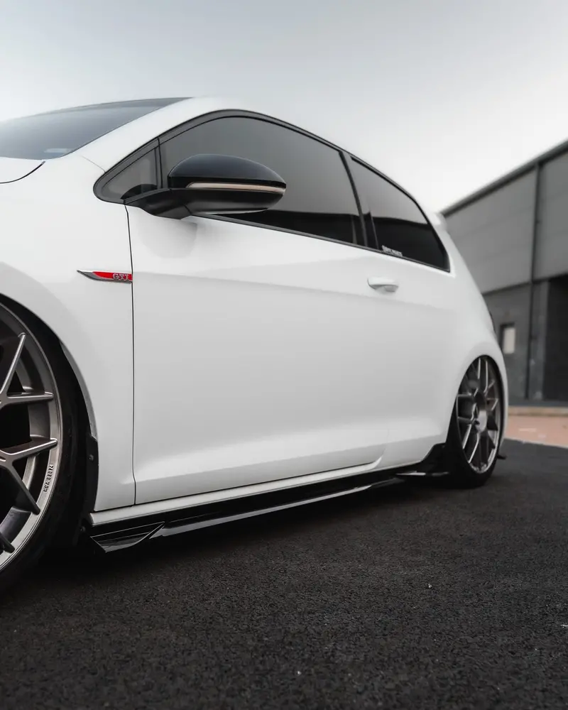 Vw Golf R & Golf Gti Mk7 / Mk7.5 Evo-1 Gloss Black Side Skirts By Zaero (2014-2020) 2