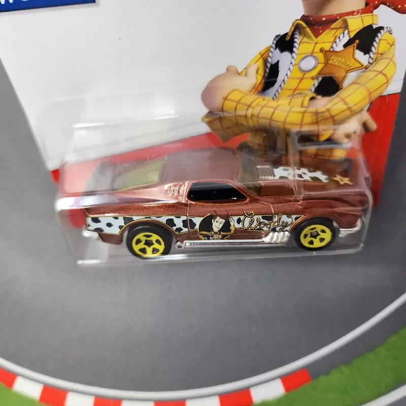 Woody Blvd. Bruiser * Hot Wheels Disney Pixar Toy Story 2