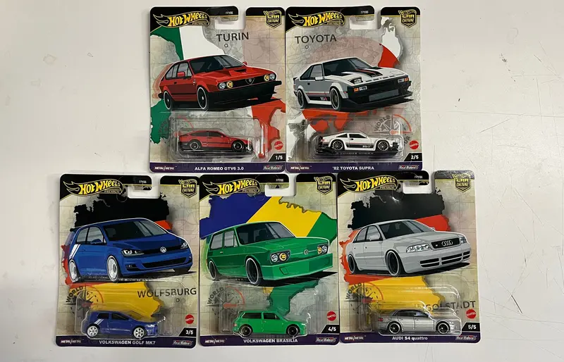 World Tour * Complete 5 Car Set * 2024 Hot Wheels Car Culture Case A 1