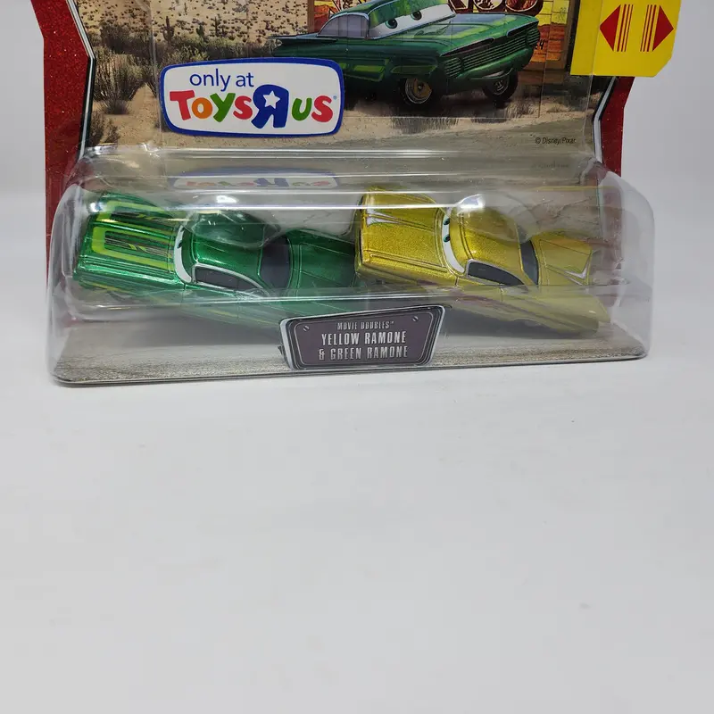 Yellow Ramone & Green Ramone Movie Doubles * Disney Pixar Cars Toy R Us Only! 2