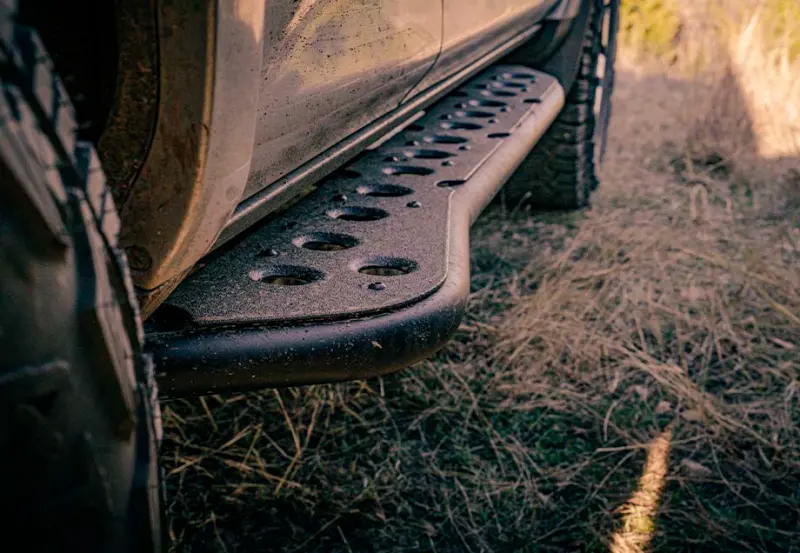 Cali Raised 05-23 Toyota Tacoma Step Ed Rock Sliders - Access Cab Wi No Kick Out/Yes Raw Steel /Bed 1